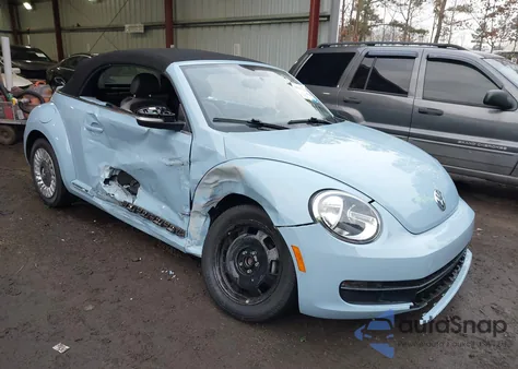 2013 Volkswagen Beetle 2.5L z USA, uszkodzony, nr VIN 3VW5X7AT9DM826252